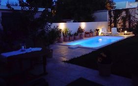 L'hibiscus Chambre D'hote Avignon